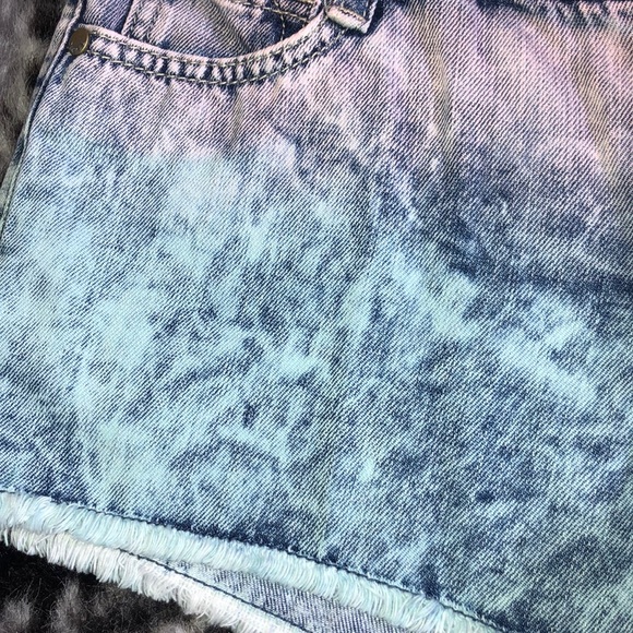 Pink/blue ombré denim shorts - Picture 2 of 4